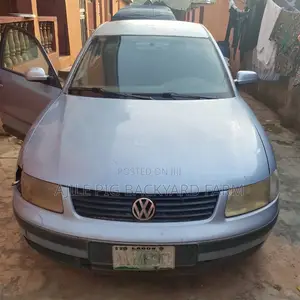 Volkswagen Passat 1.6 Trendline 2007 Blue