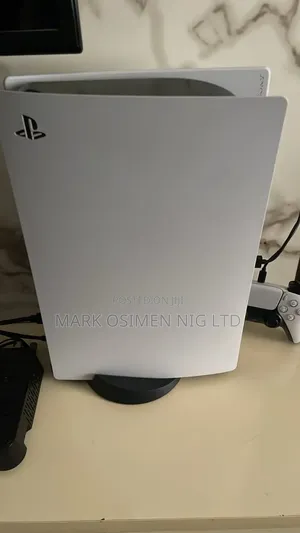 PS5 With 4 Discs