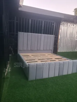 Bedframe  6x6