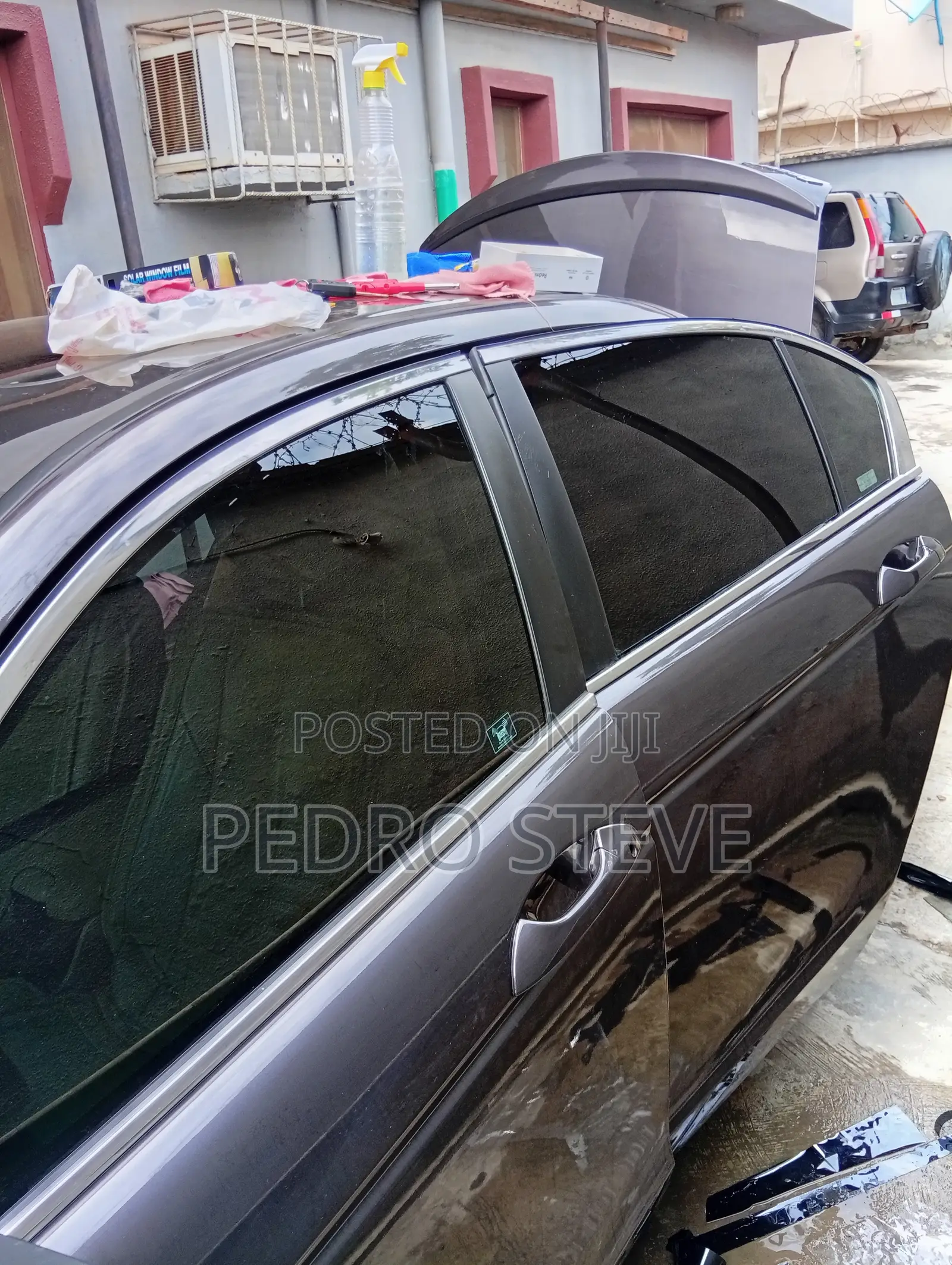 Professional Car Window Tinting - Factory Like (Clean Finish)