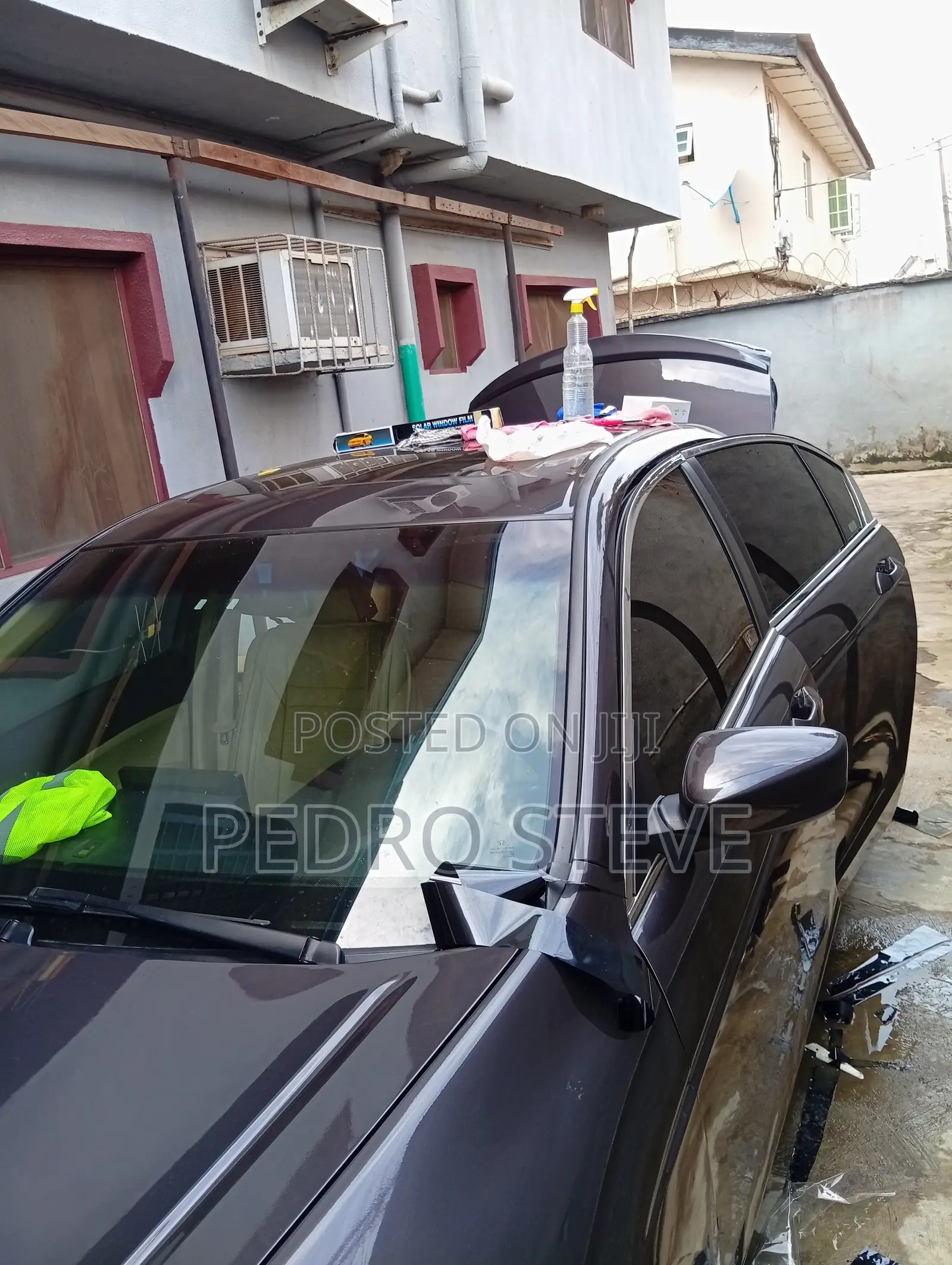 Professional Car Window Tinting - Factory Like (Clean Finish)