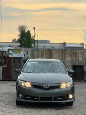 Toyota Camry 2013 Gray