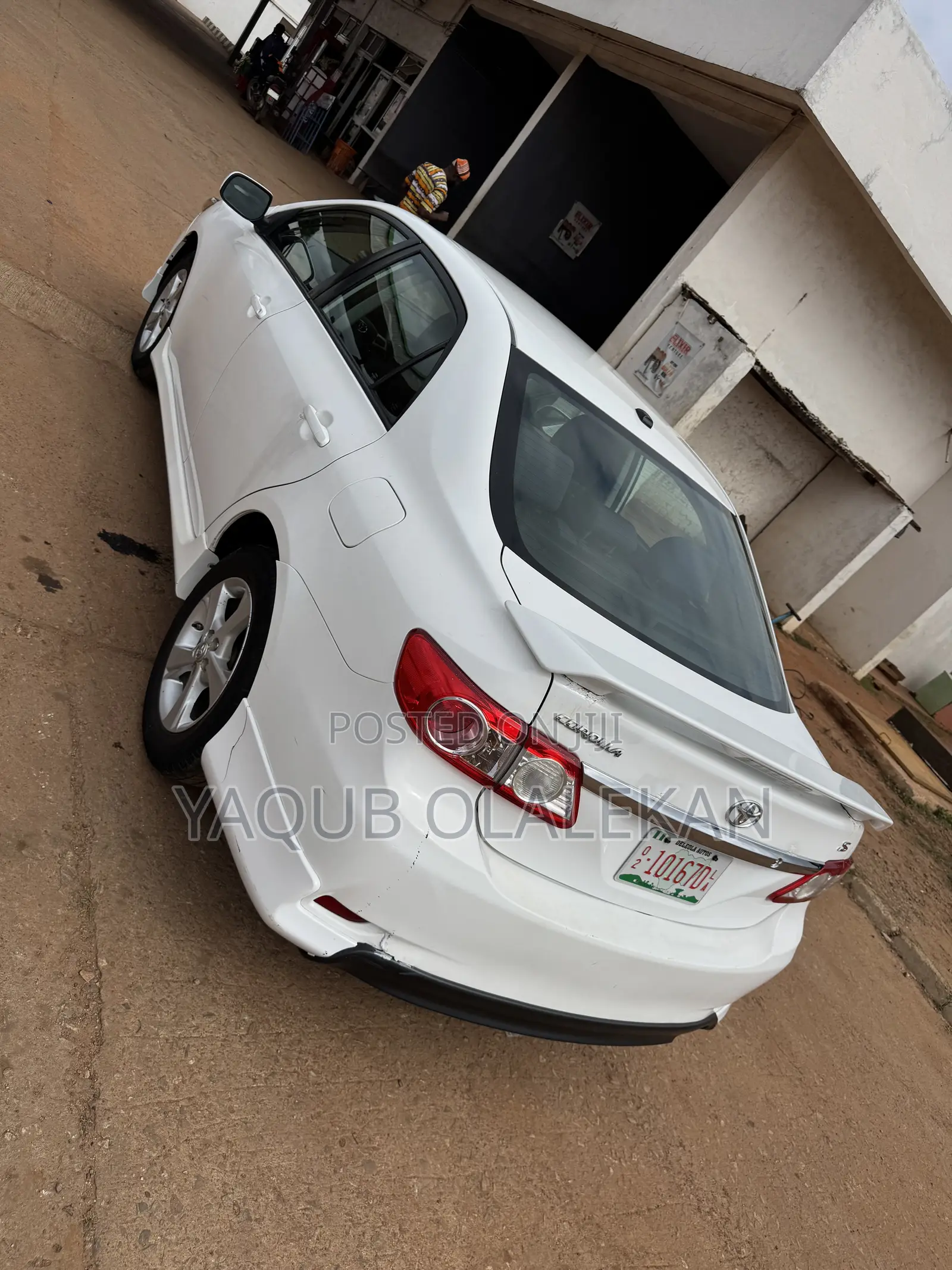Toyota Corolla 2011 White