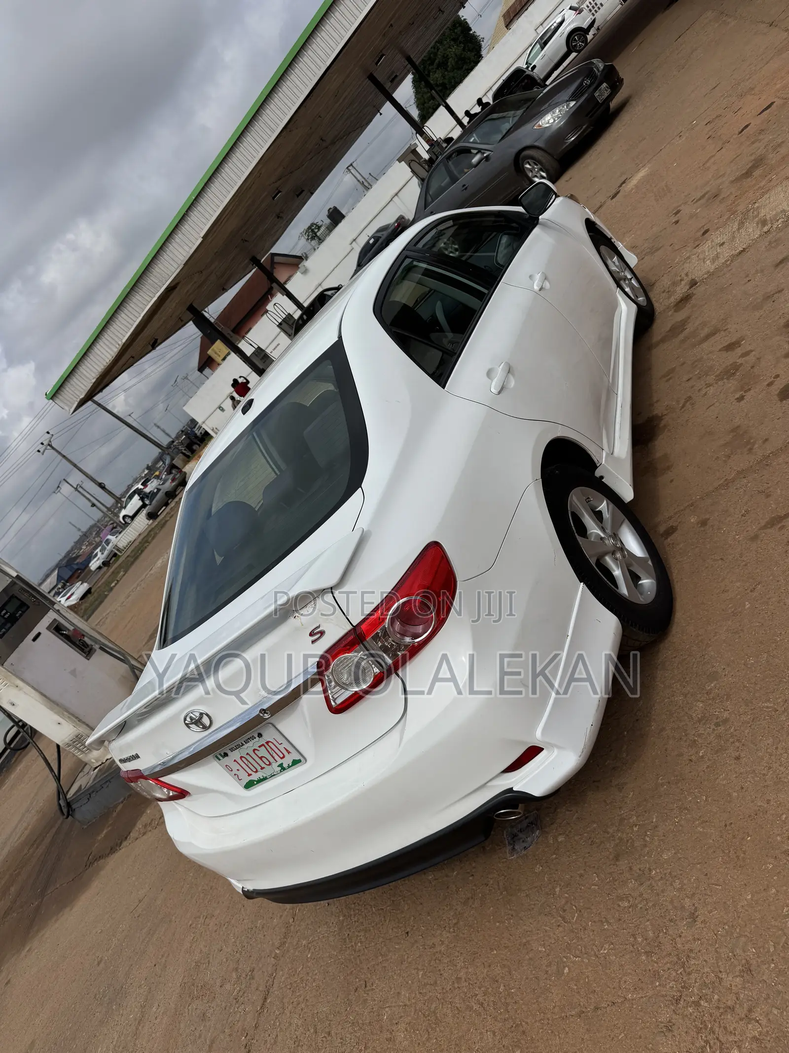 Toyota Corolla 2011 White
