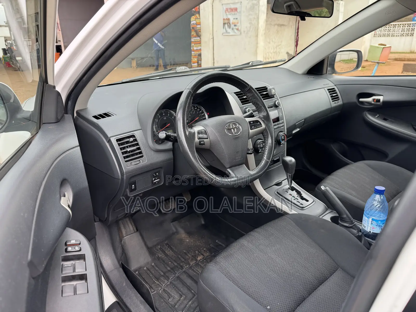 Toyota Corolla 2011 White