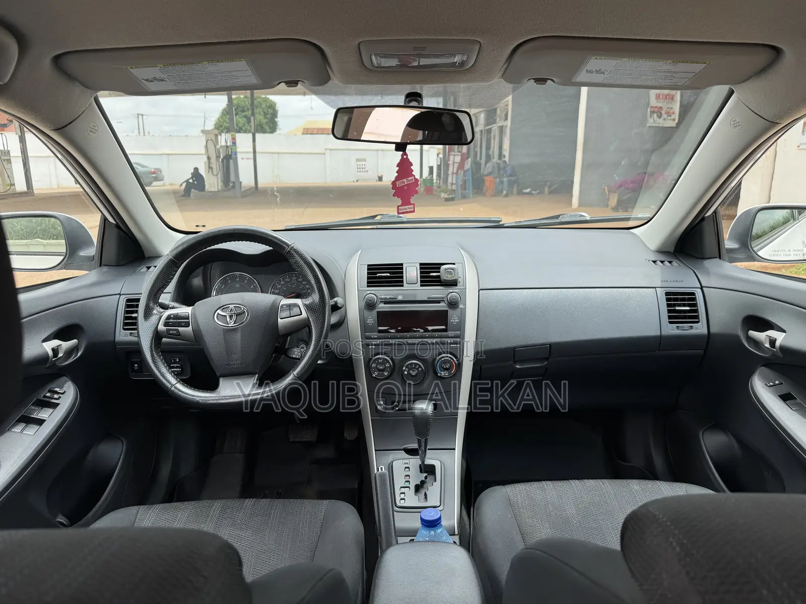 Toyota Corolla 2011 White