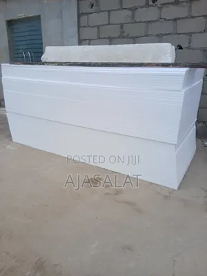 Polystyrene Parapet and Pop Board 300 by 300