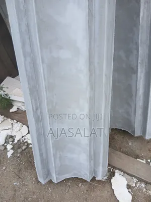 Polystyrene Parapet and Pop Board 300 by 300