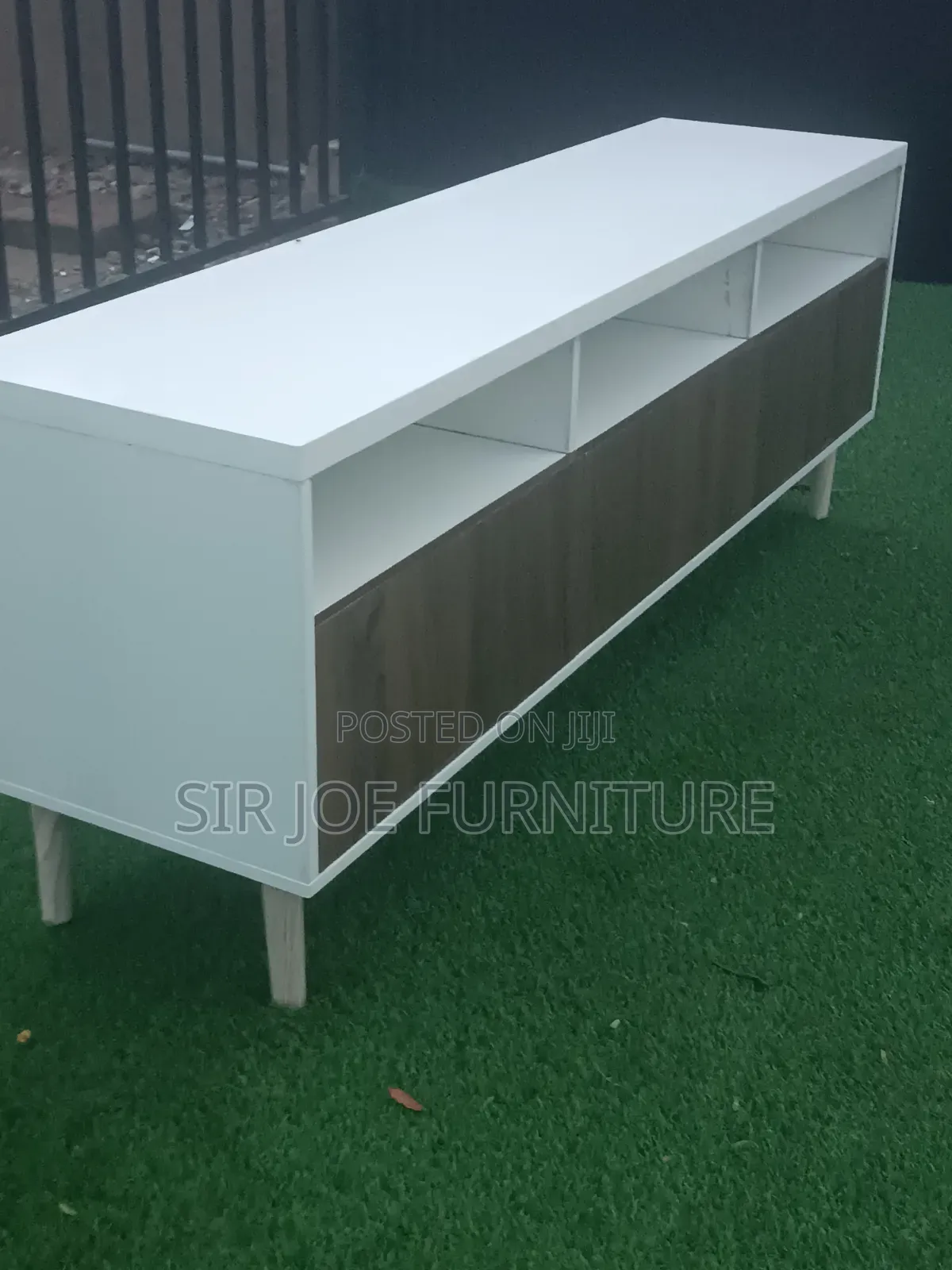 TV Stand  5ft