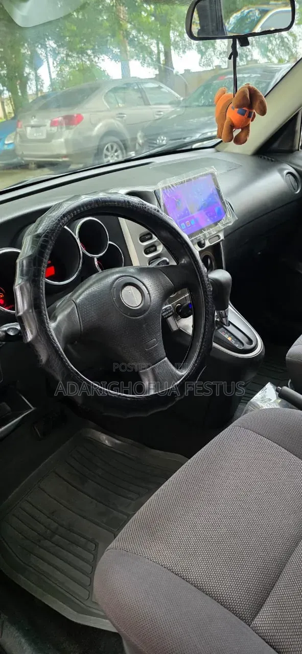 Pontiac Vibe Automatic 2004 Black