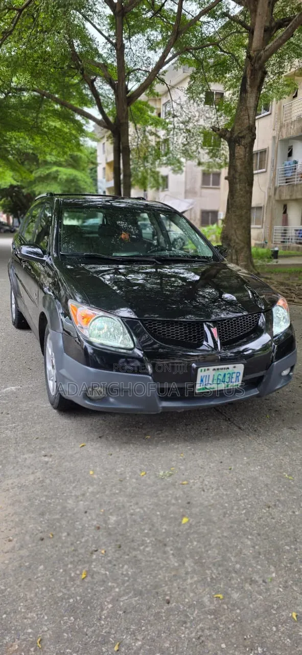 Pontiac Vibe Automatic 2004 Black