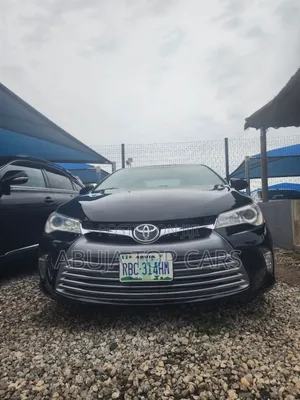 Toyota Camry 2016 Black