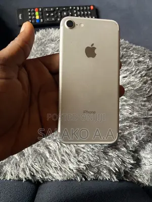 Apple iPhone 7 128 GB White