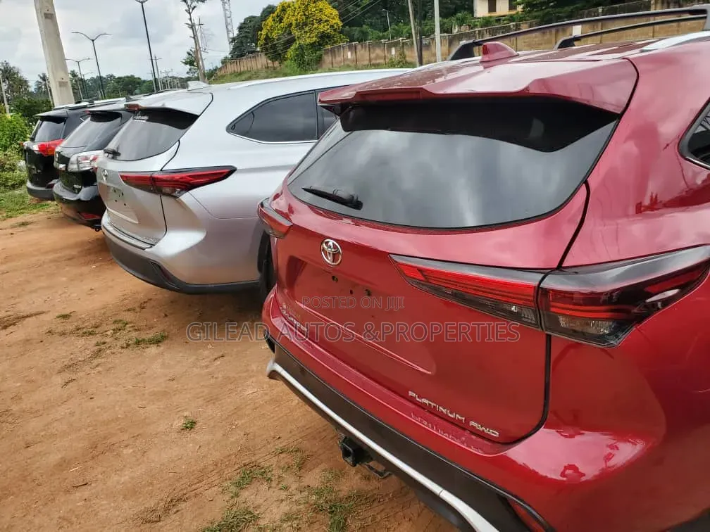 Toyota Highlander 2021