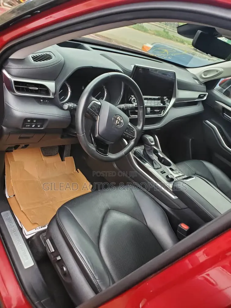 Toyota Highlander 2021