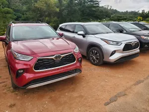 Toyota Highlander 2021