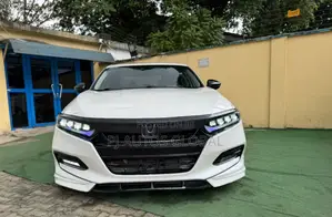 Honda Accord Sport (2.0L 4cyl Turbo 10A) 2019 White