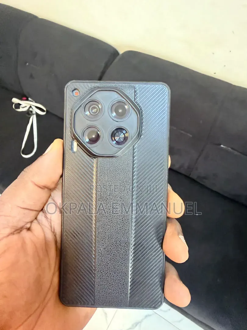 Tecno Camon 30 256 GB Gray