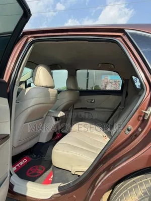 Toyota Venza 2010 Brown