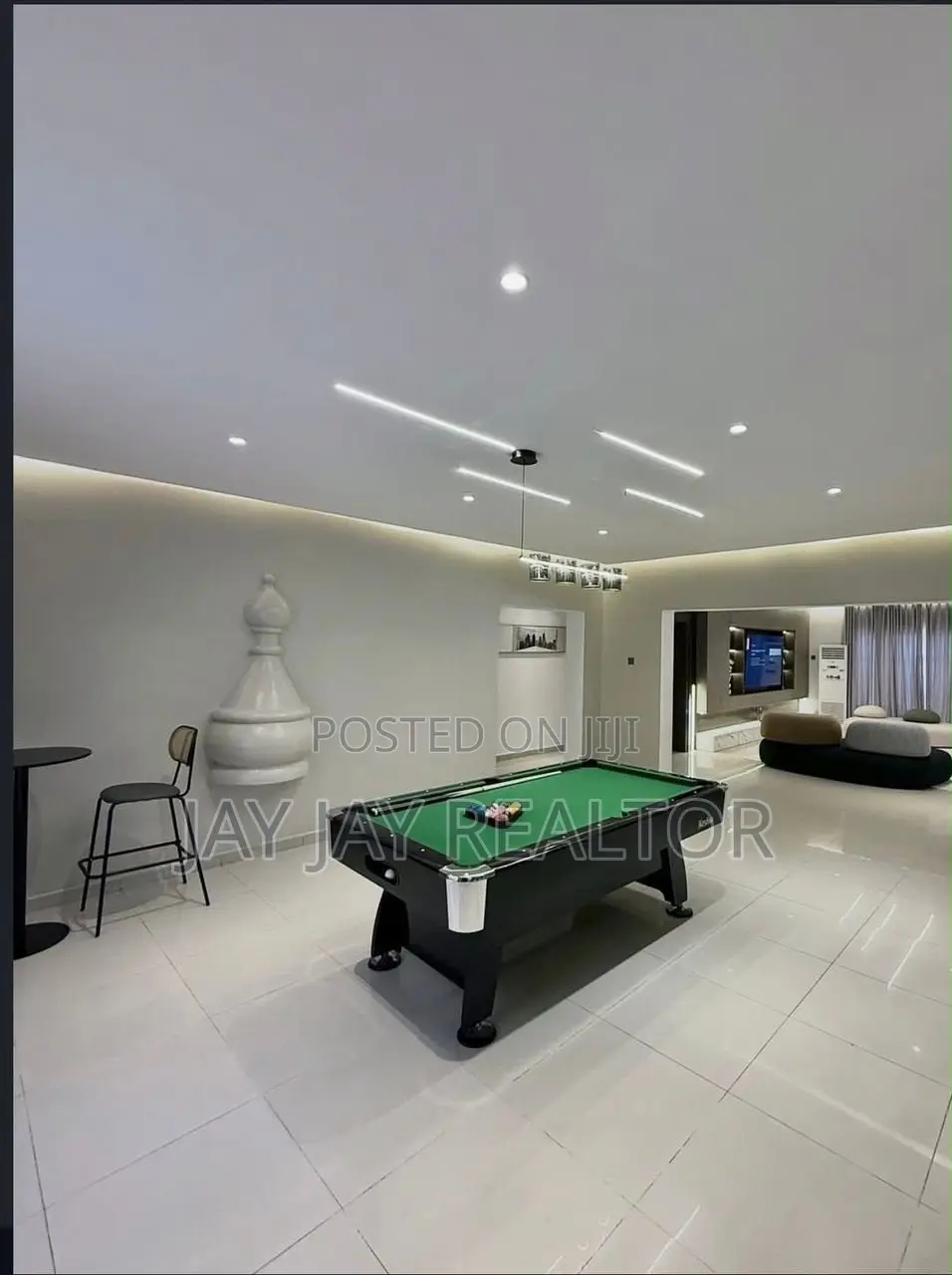 4 Bedroom Duplex