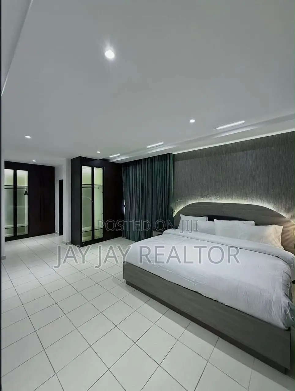 4 Bedroom Duplex