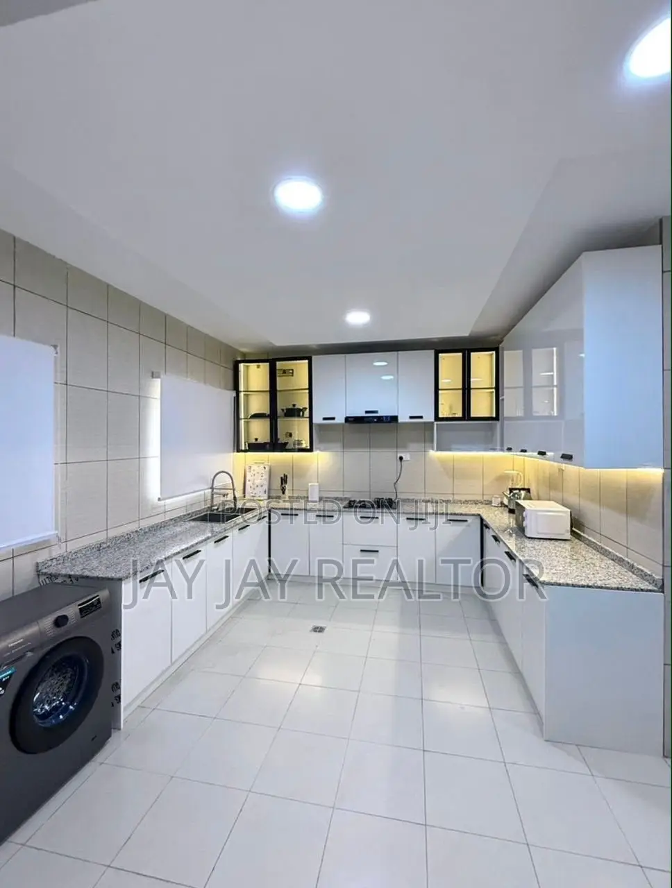 4 Bedroom Duplex