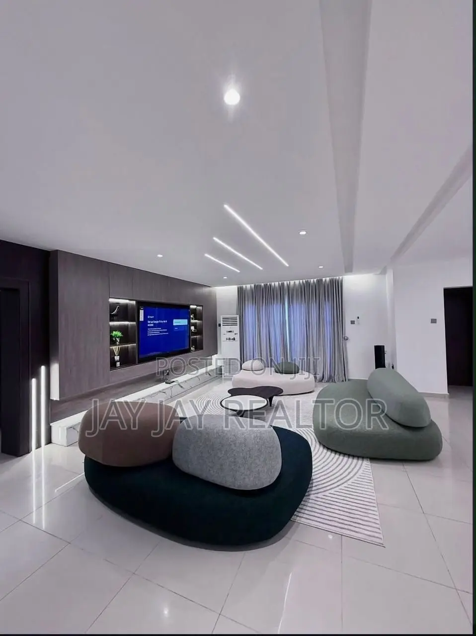4 Bedroom Duplex