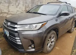 Toyota Highlander 2016 Brown