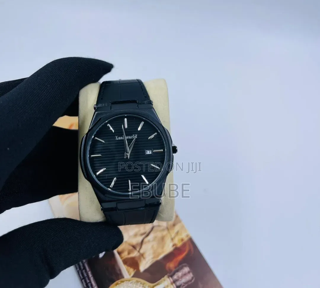 Lookworld Watch