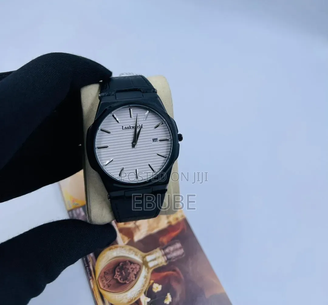 Lookworld Watch