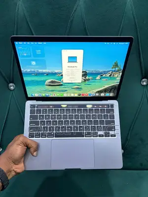 Laptop Apple MacBook Pro 2020 32GB Intel Core i7 SSD 2T