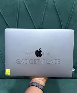 Laptop Apple MacBook Pro 2020 32GB Intel Core i7 SSD 2T