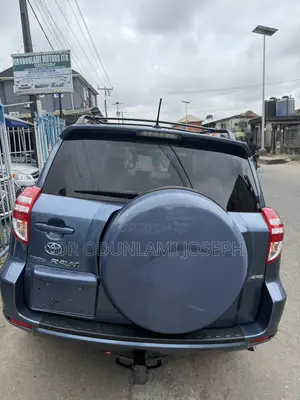 Toyota RAV4 4x4 2009 Blue