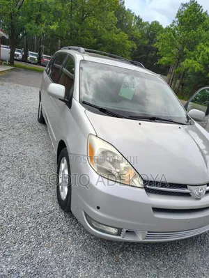 Toyota Sienna XLE Limited 2005 Silver