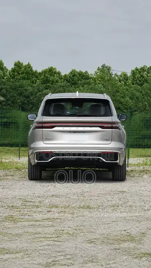 Geely Monjaro 2026 Gray