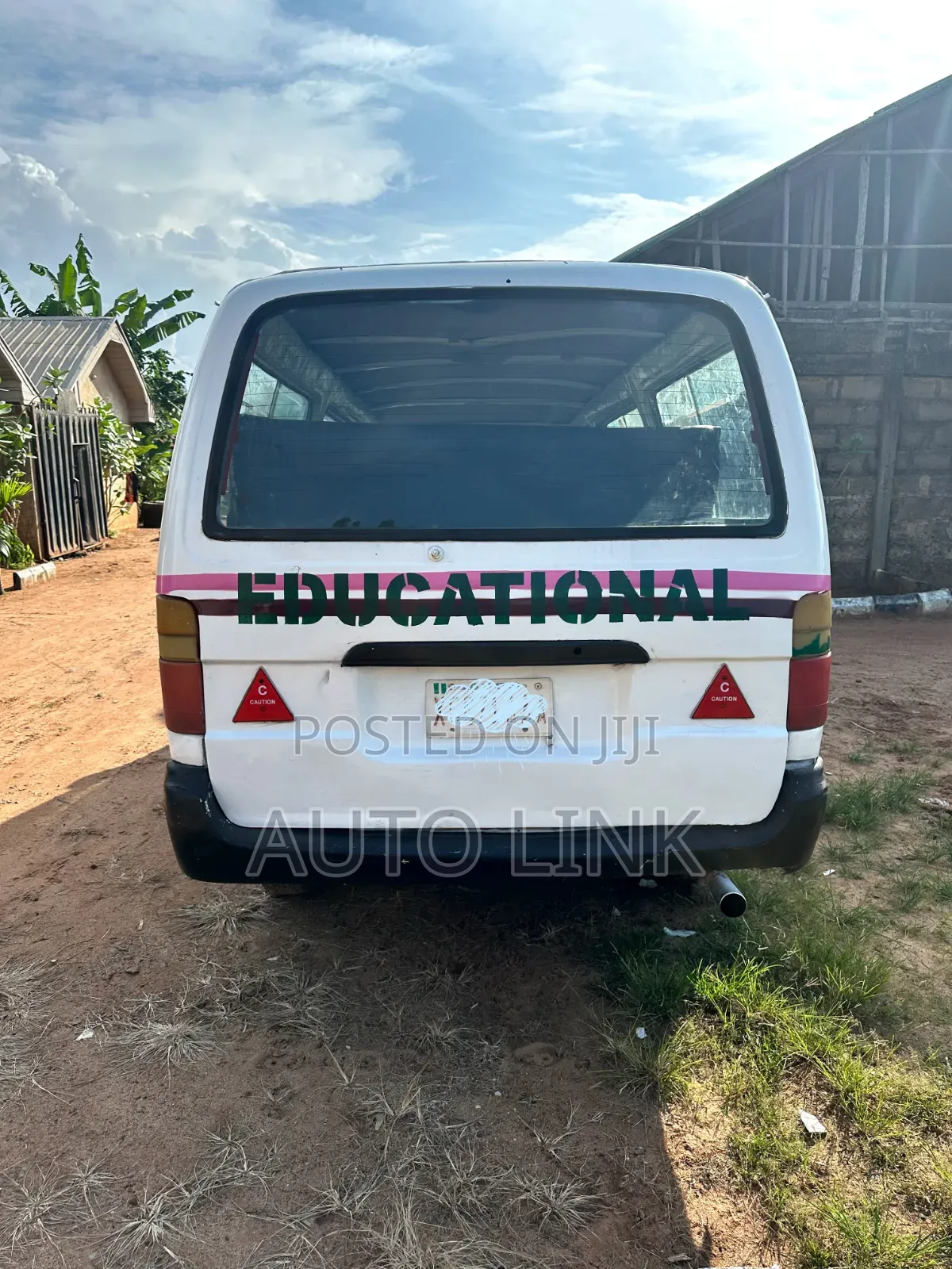 Toyota HiAce 2002 White