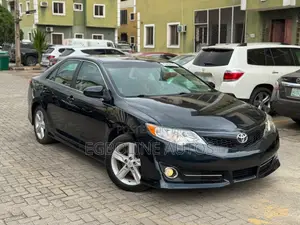 Toyota Camry SE 4dr Sedan (2.5L 4cyl 6A) 2012 Gray