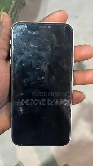 Apple iPhone 11 64 GB White