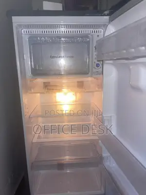 LG Refrigerator. Model GN-Y201SLS