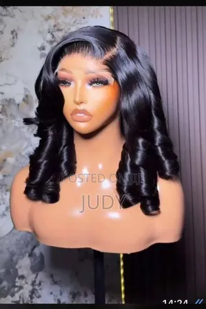 18" Chinese Bounce With 5by5 Closure