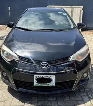 Toyota Corolla S 4dr Sedan (1.8L 4cyl CVT) 2015 Black