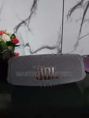 JBL Charge 5