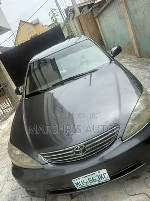 Toyota Camry 2005 Gray