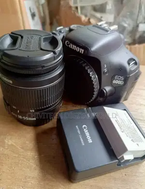 Canon EOS 600D With 18-55mm Lens