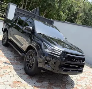 Toyota Hilux 2023 Black
