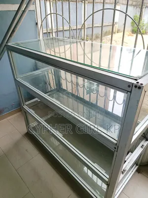 Aluminium Show Glass