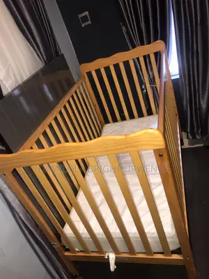 Baby Crib (Neatly Used)