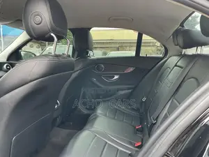 Mercedes-Benz C300 2016 Black