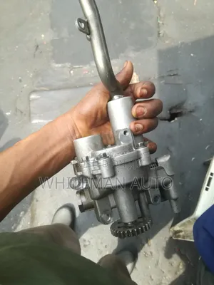 Oil Pump Range Rover LR4 V8