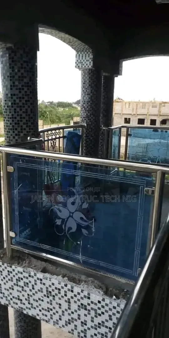 Glass Railing for Commercial Buildings